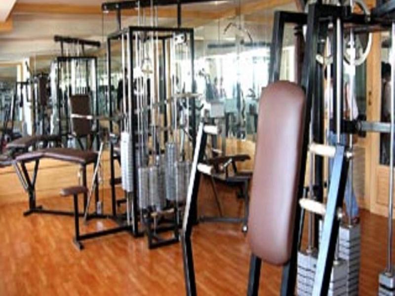 Hotel Abad Plaza Kochi Екстер'єр фото