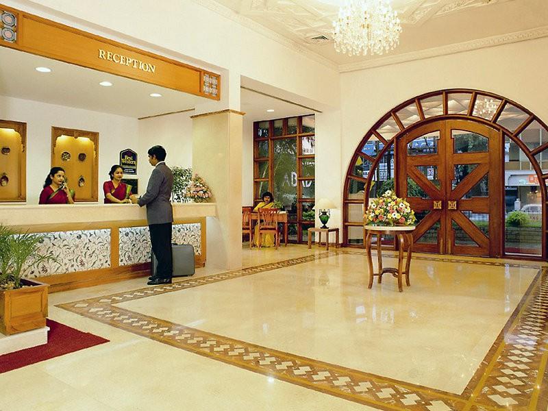 Hotel Abad Plaza Kochi Екстер'єр фото